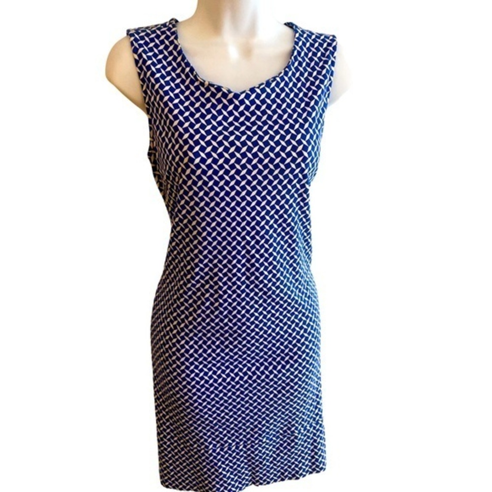 New York & Company Shift Dress-S navy. White , polyester spandex